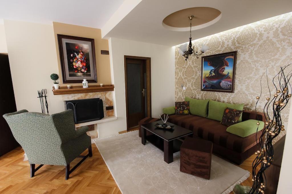 Hotel Villa Alexander Skopje Luaran gambar