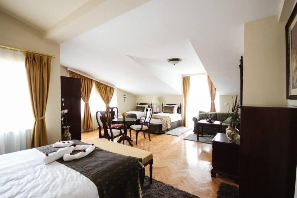 Hotel Villa Alexander Skopje Luaran gambar